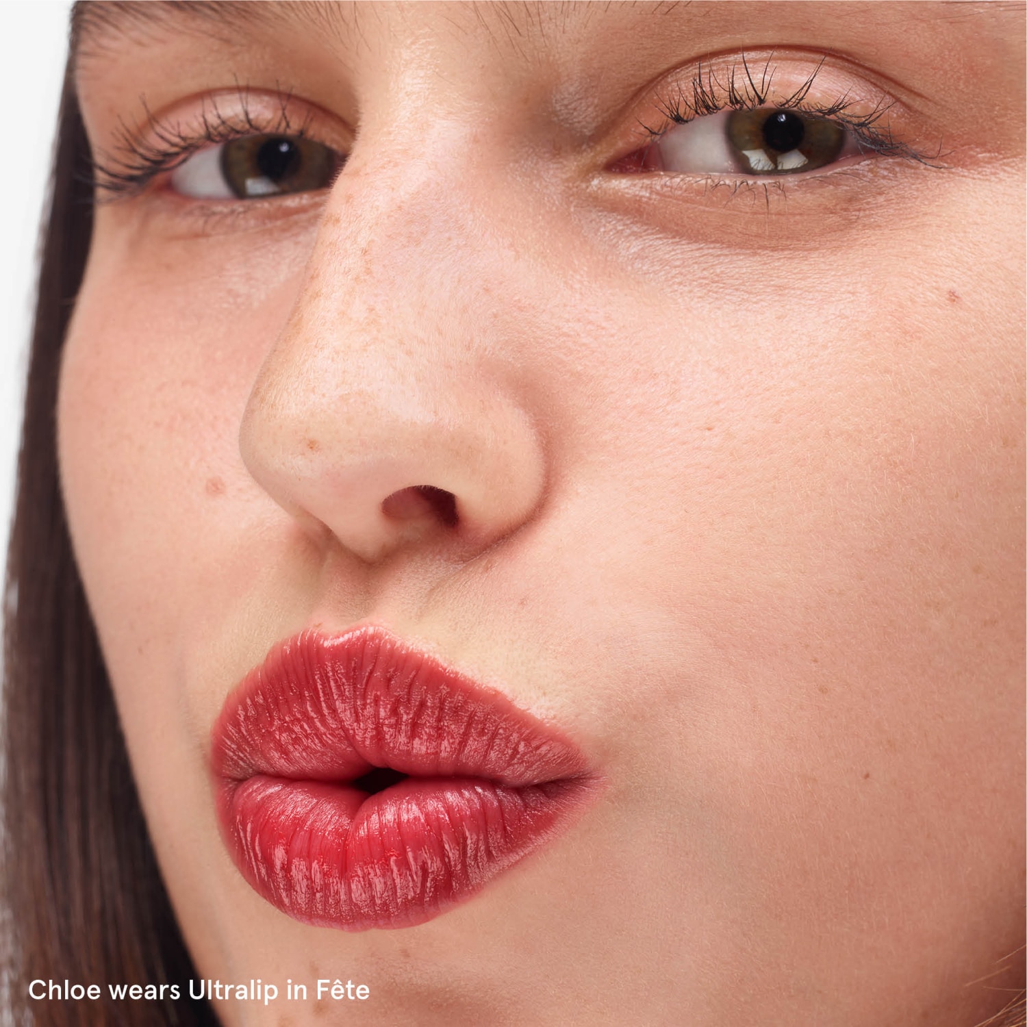 ULTRALIP HIGH SHINE LIPSTICK (LABIAL EN BARRA CON ÁCIDO HIALURÓNICO)